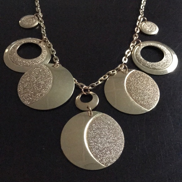 Necklace & Earrings - Picture 2 of 4